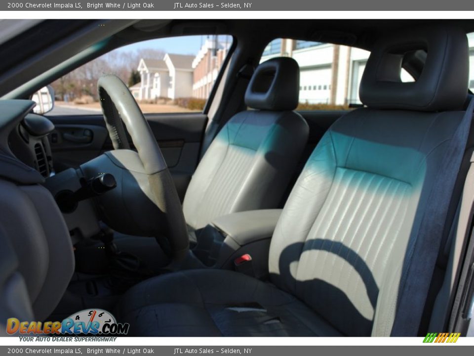 2000 Chevrolet Impala LS Bright White / Light Oak Photo #11