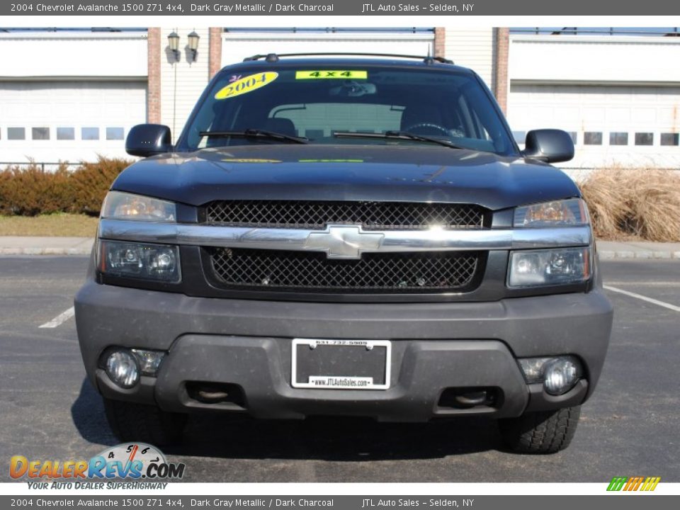 2004 Chevrolet Avalanche 1500 Z71 4x4 Dark Gray Metallic / Dark Charcoal Photo #2