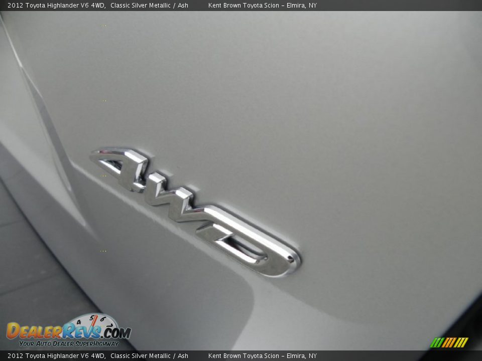 2012 Toyota Highlander V6 4WD Classic Silver Metallic / Ash Photo #12