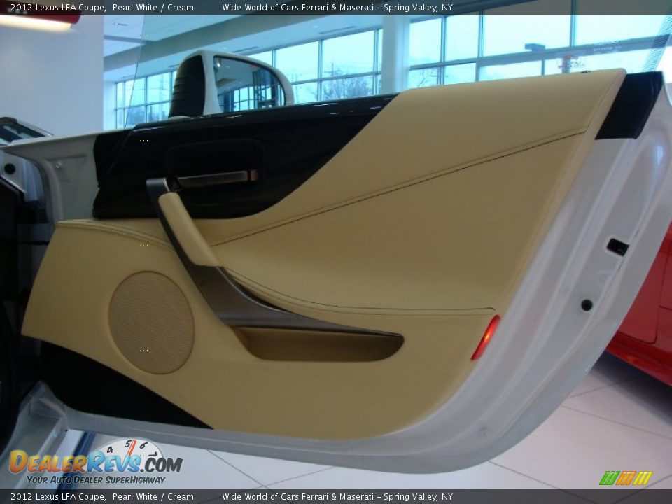 Door Panel of 2012 Lexus LFA Coupe Photo #15