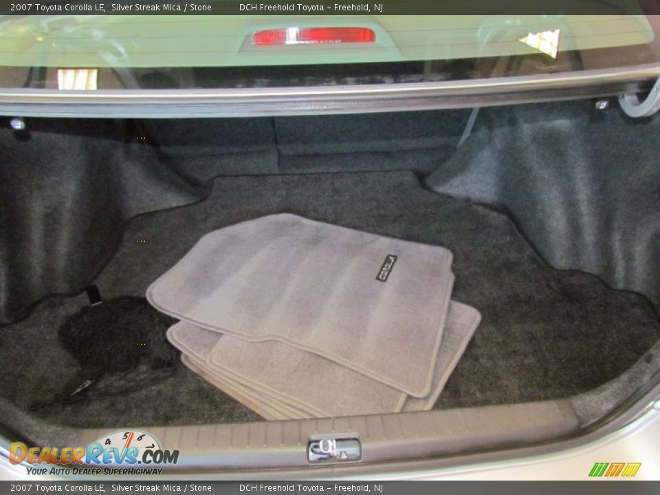 2007 Toyota Corolla LE Silver Streak Mica / Stone Photo #20