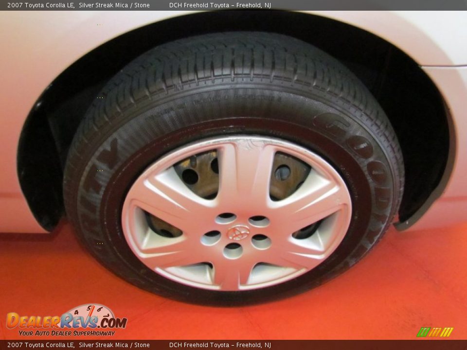 2007 Toyota Corolla LE Silver Streak Mica / Stone Photo #27