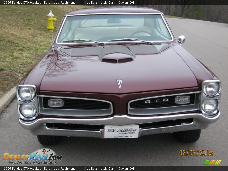 1966 Pontiac GTO Hardtop Burgundy / Parchment Photo #5