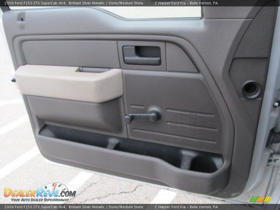 2009 Ford F150 STX SuperCab 4x4 Brilliant Silver Metallic / Stone/Medium Stone Photo #21