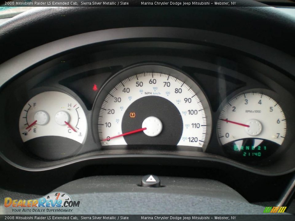 2008 Mitsubishi Raider LS Extended Cab Sierra Silver Metallic / Slate Photo #5