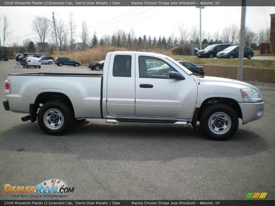 2008 Mitsubishi Raider LS Extended Cab Sierra Silver Metallic / Slate Photo #13