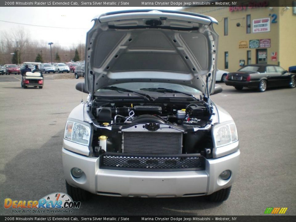 2008 Mitsubishi Raider LS Extended Cab Sierra Silver Metallic / Slate Photo #16