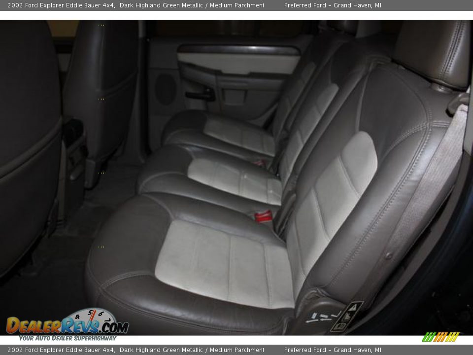2002 Ford Explorer Eddie Bauer 4x4 Dark Highland Green Metallic / Medium Parchment Photo #6