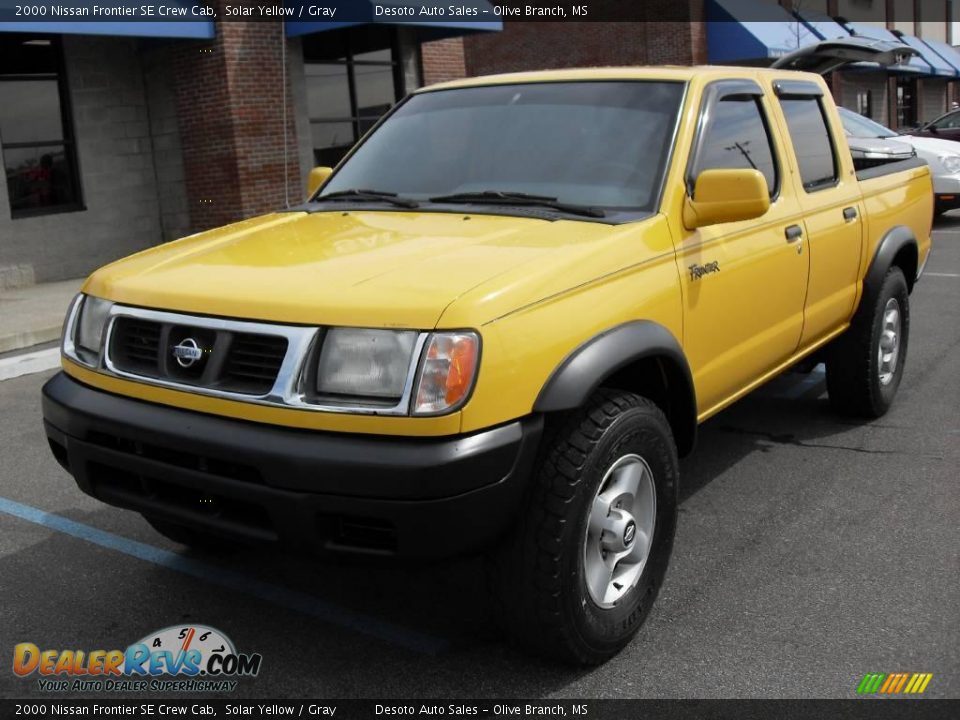 2000 Nissan Frontier SE Crew Cab Solar Yellow / Gray Photo #2