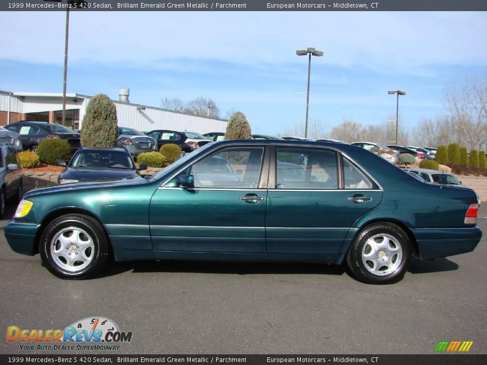 1999 Mercedes-Benz S 420 Sedan Brilliant Emerald Green Metallic / Parchment Photo #2