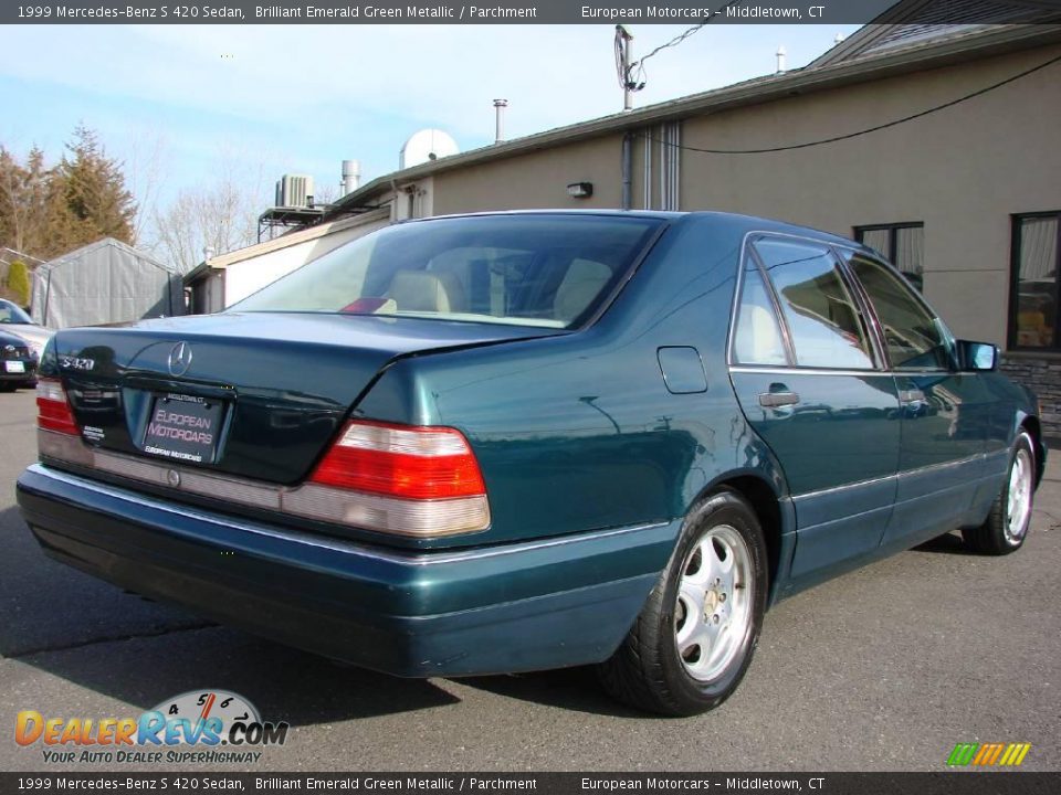 1999 Mercedes-Benz S 420 Sedan Brilliant Emerald Green Metallic / Parchment Photo #4