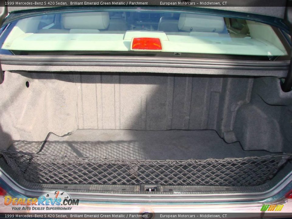 1999 Mercedes-Benz S 420 Sedan Brilliant Emerald Green Metallic / Parchment Photo #22