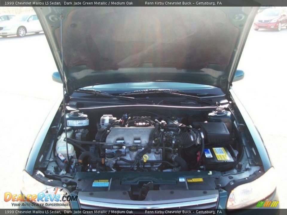 1999 Chevrolet Malibu LS Sedan Dark Jade Green Metallic / Medium Oak Photo #15