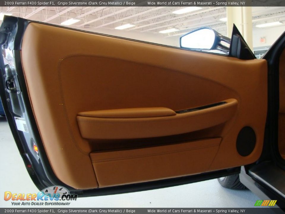 Door Panel of 2009 Ferrari F430 Spider F1 Photo #16