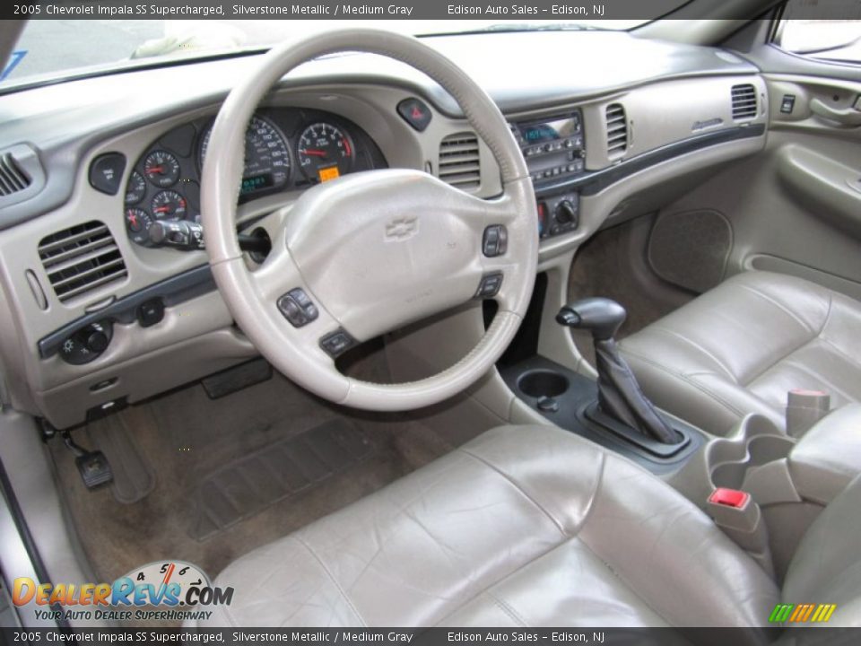 Medium Gray Interior - 2005 Chevrolet Impala SS Supercharged Photo #15