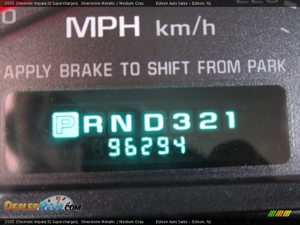2005 Chevrolet Impala SS Supercharged Silverstone Metallic / Medium Gray Photo #23