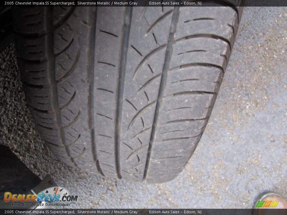 2005 Chevrolet Impala SS Supercharged Silverstone Metallic / Medium Gray Photo #30