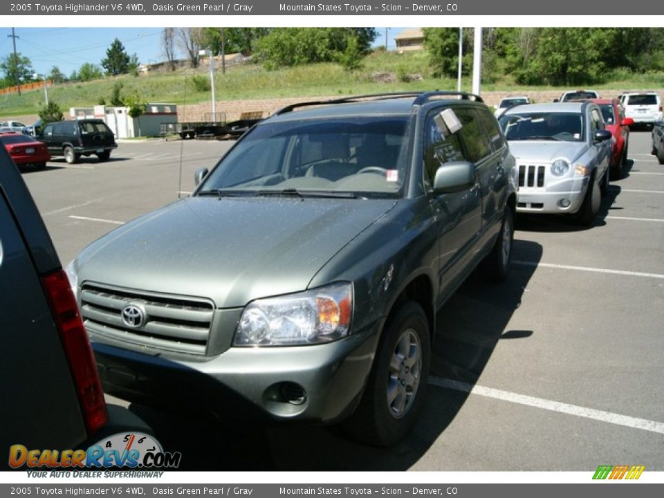 2005 Toyota Highlander V6 4WD Oasis Green Pearl / Gray Photo #4