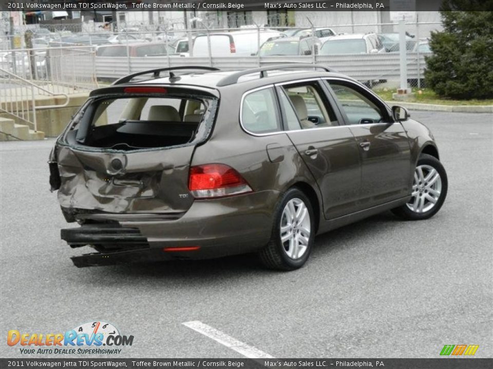 2011 Volkswagen Jetta TDI SportWagen Toffee Brown Metallic / Cornsilk Beige Photo #4