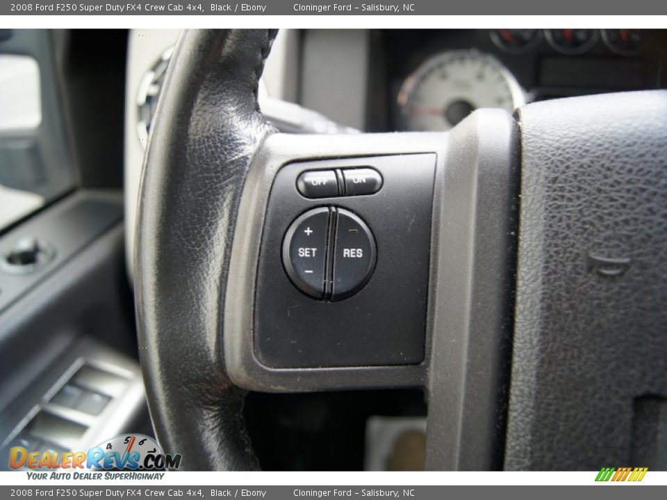 Controls of 2008 Ford F250 Super Duty FX4 Crew Cab 4x4 Photo #30