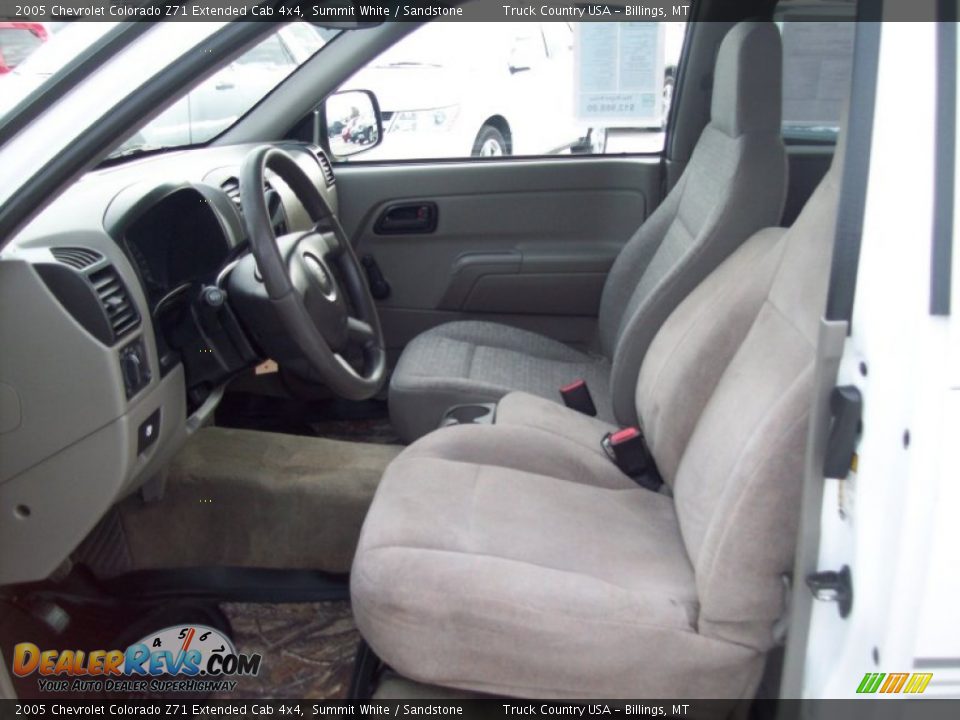 Sandstone Interior - 2005 Chevrolet Colorado Z71 Extended Cab 4x4 Photo #7