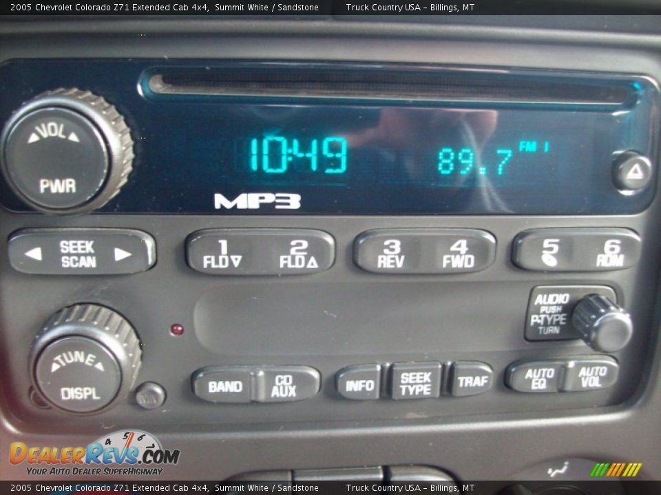 Audio System of 2005 Chevrolet Colorado Z71 Extended Cab 4x4 Photo #13