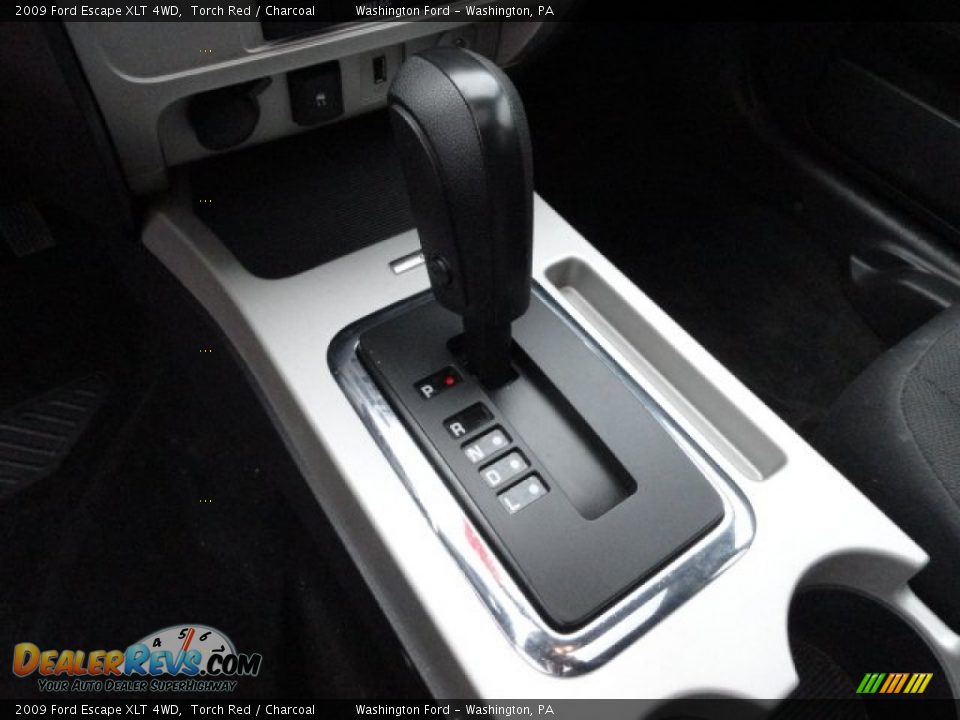 2009 Ford Escape XLT 4WD Torch Red / Charcoal Photo #18