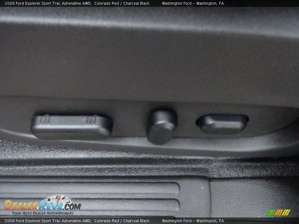 Controls of 2009 Ford Explorer Sport Trac Adrenaline AWD Photo #15