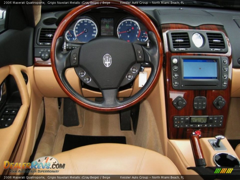 Dashboard of 2006 Maserati Quattroporte  Photo #22