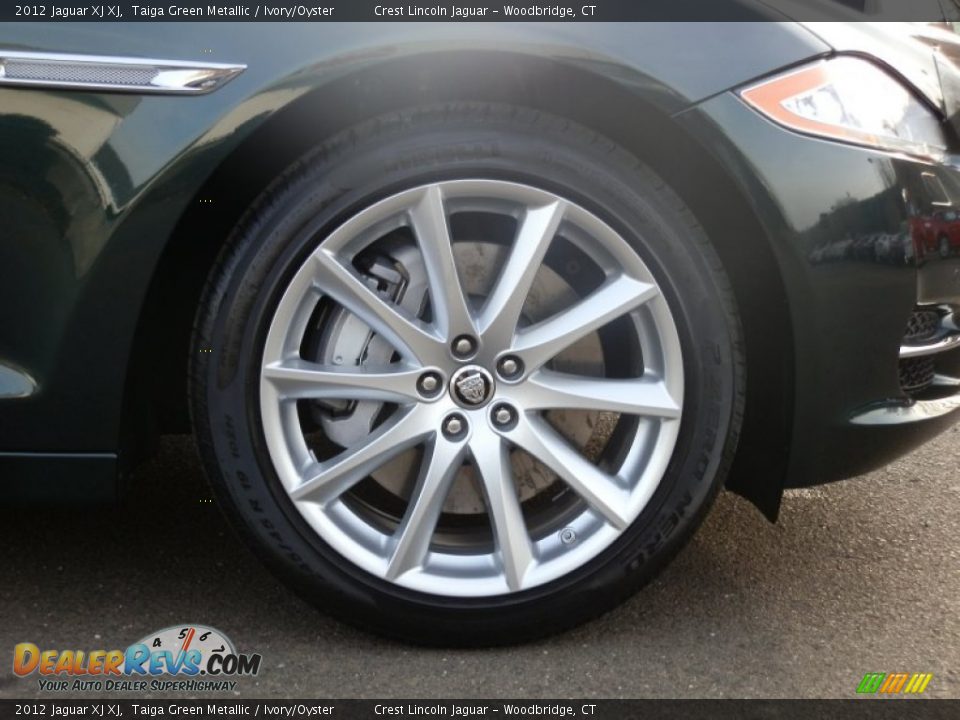 2012 Jaguar XJ XJ Taiga Green Metallic / Ivory/Oyster Photo #17