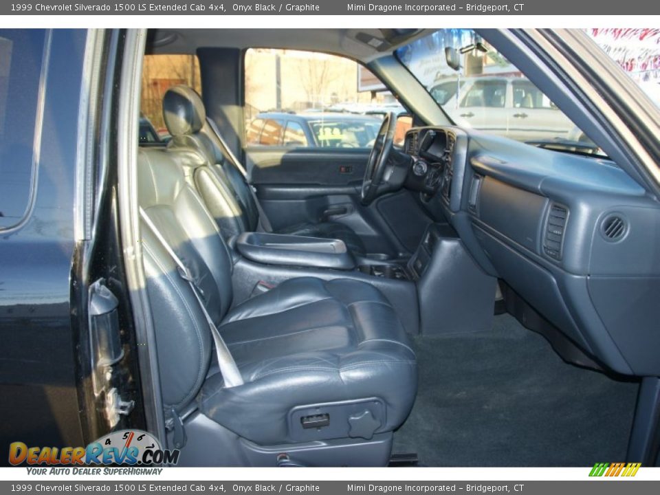 1999 Chevrolet Silverado 1500 LS Extended Cab 4x4 Onyx Black / Graphite Photo #12