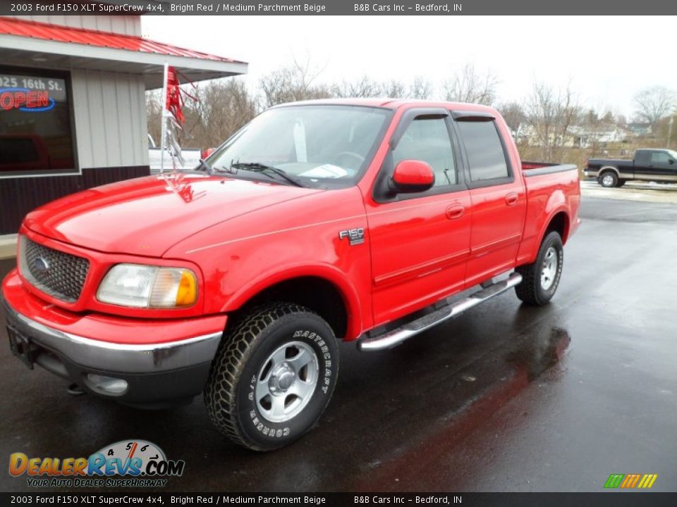 2003 Ford F150 XLT SuperCrew 4x4 Bright Red / Medium Parchment Beige Photo #4