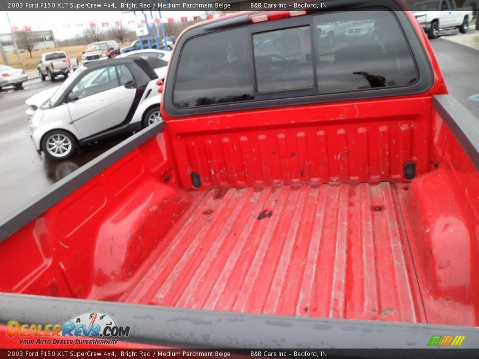 2003 Ford F150 XLT SuperCrew 4x4 Bright Red / Medium Parchment Beige Photo #13