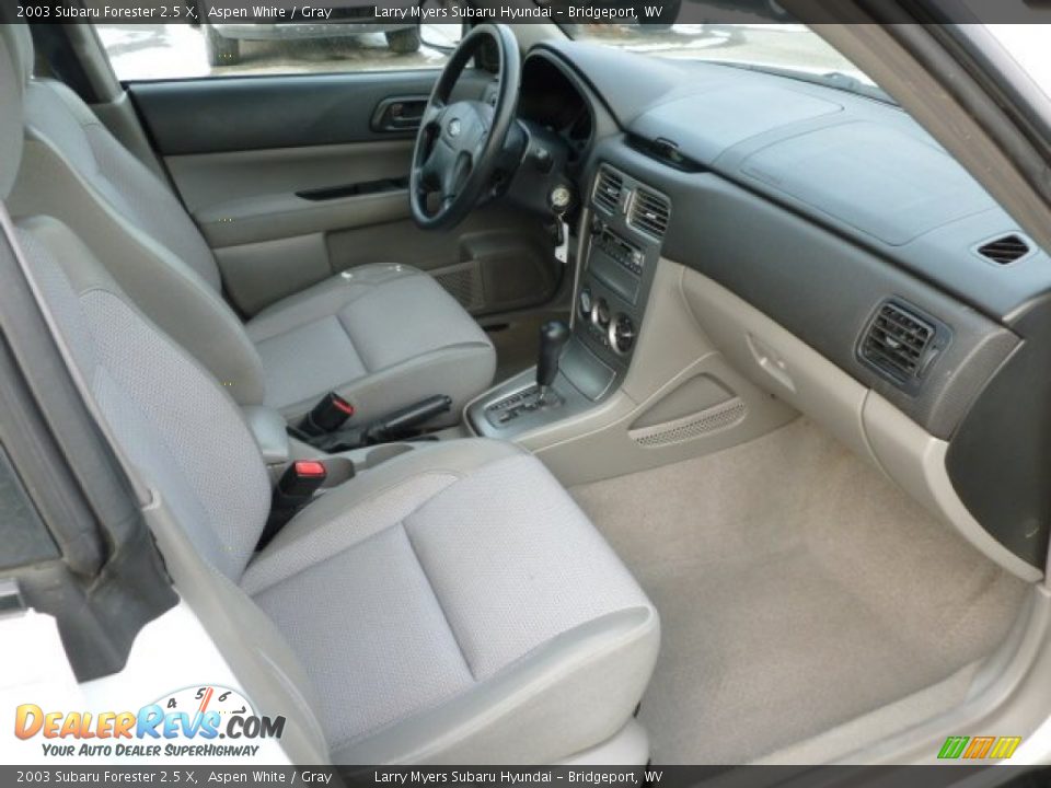 2003 Subaru Forester 2.5 X Aspen White / Gray Photo #10