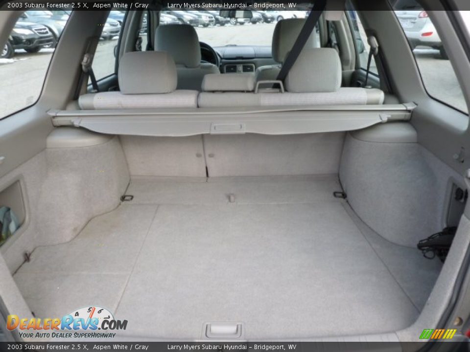 2003 Subaru Forester 2.5 X Aspen White / Gray Photo #13