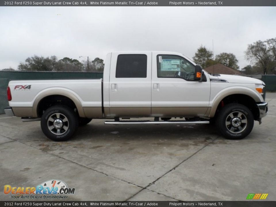 2012 Ford F250 Super Duty Lariat Crew Cab 4x4 White Platinum Metallic Tri-Coat / Adobe Photo #2