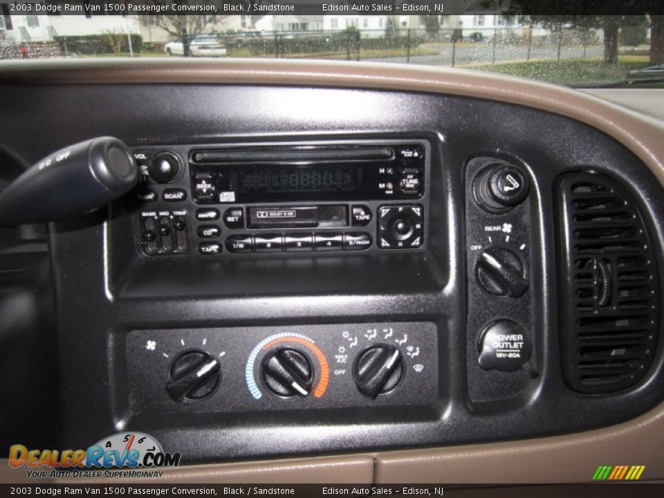 Controls of 2003 Dodge Ram Van 1500 Passenger Conversion Photo #23
