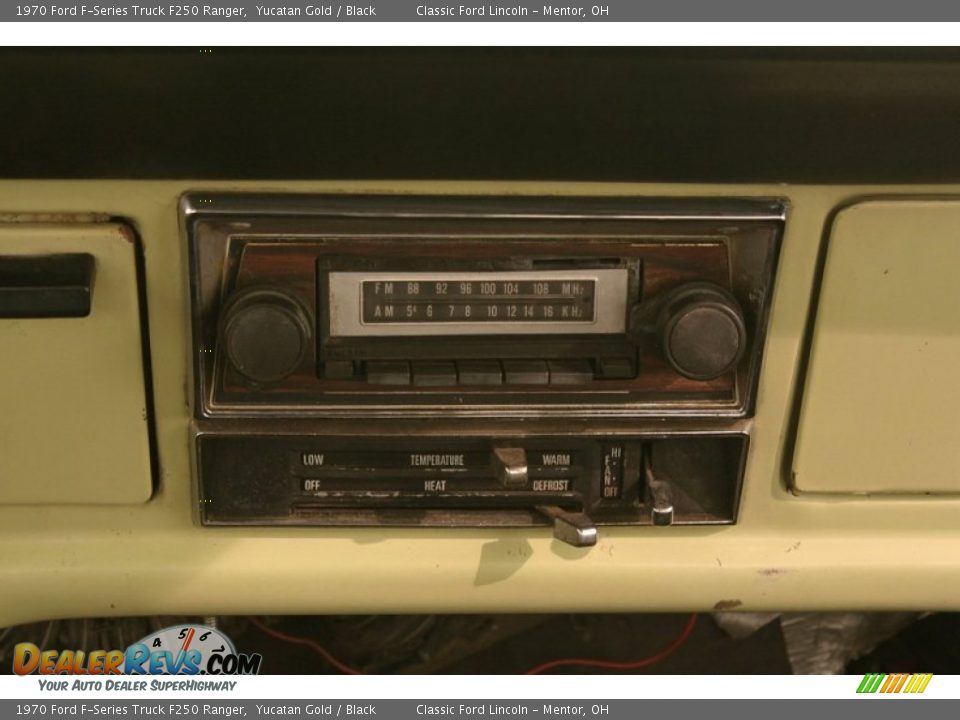 Controls of 1970 Ford F-Series Truck F250 Ranger Photo #12