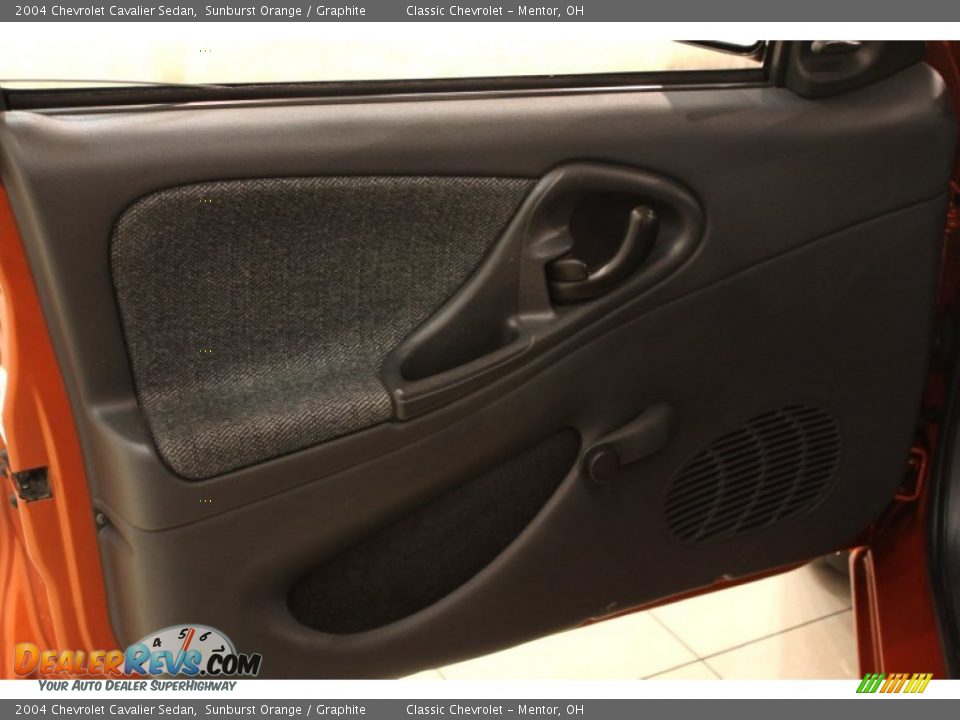 2004 Chevrolet Cavalier Sedan Sunburst Orange / Graphite Photo #5