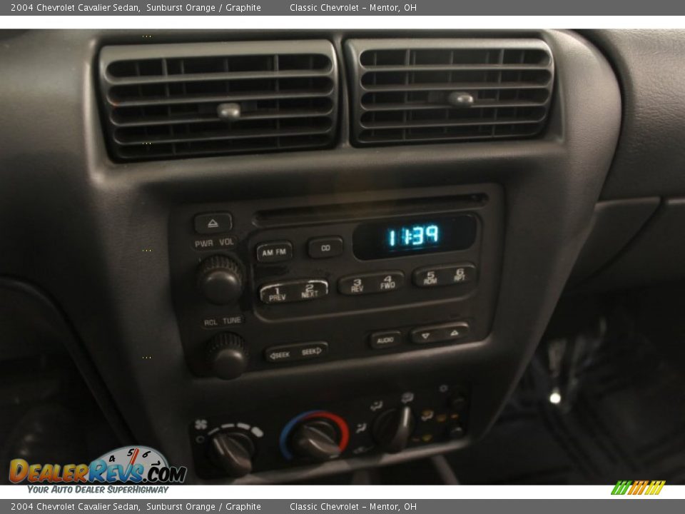 2004 Chevrolet Cavalier Sedan Sunburst Orange / Graphite Photo #9