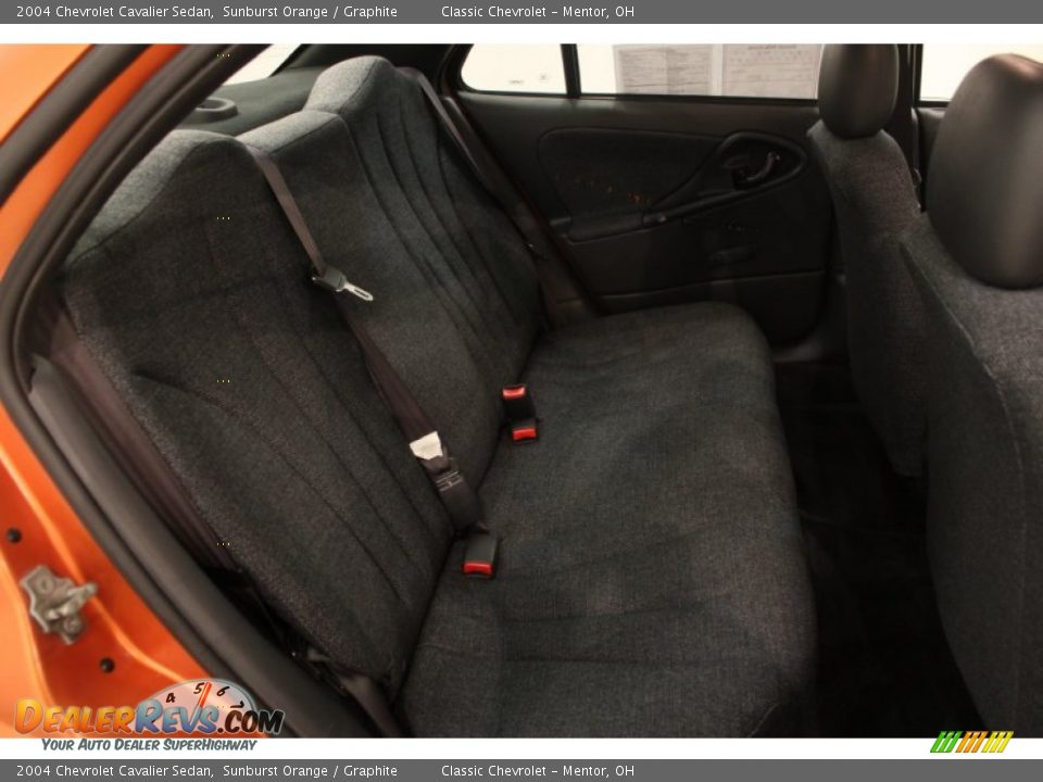 2004 Chevrolet Cavalier Sedan Sunburst Orange / Graphite Photo #12