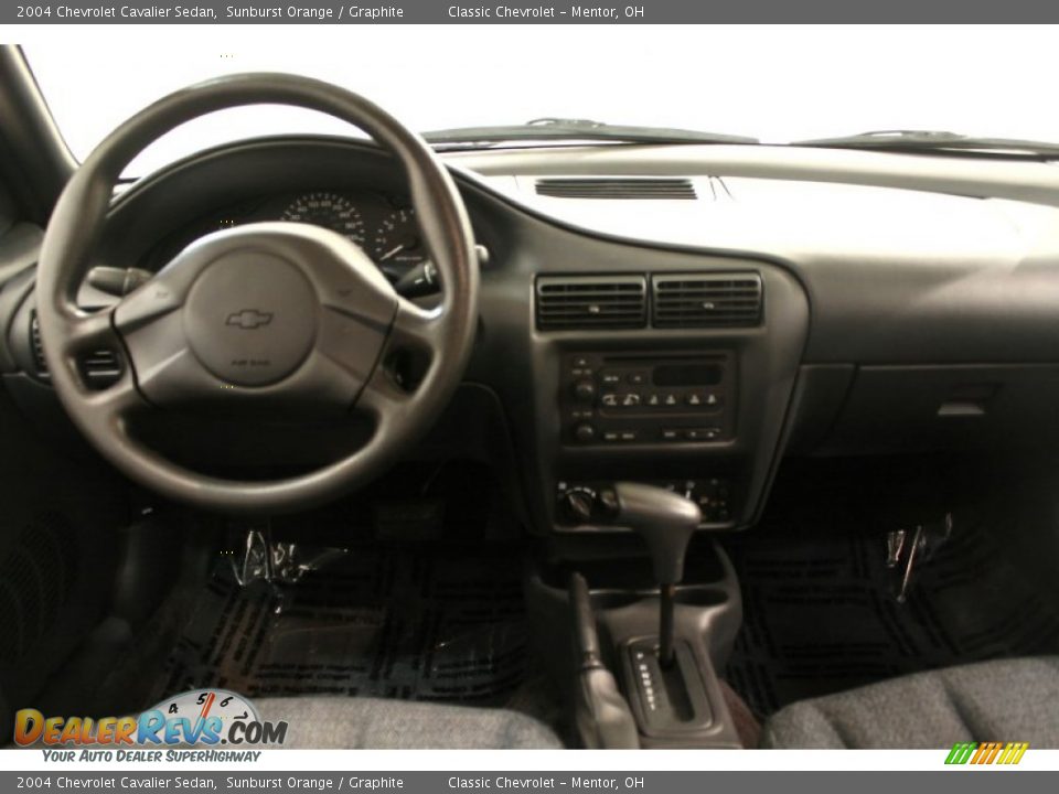 2004 Chevrolet Cavalier Sedan Sunburst Orange / Graphite Photo #14