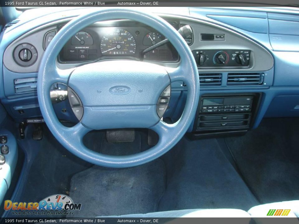 1995 Ford Taurus GL Sedan Performance White / Blue Photo #18