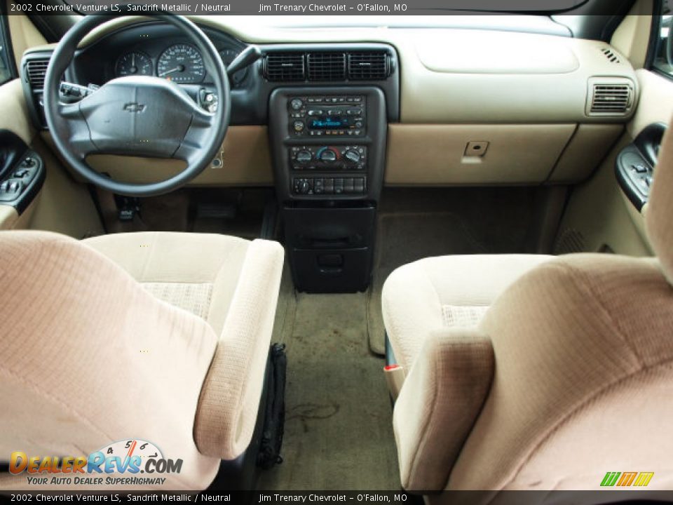 2002 Chevrolet Venture LS Sandrift Metallic / Neutral Photo #5