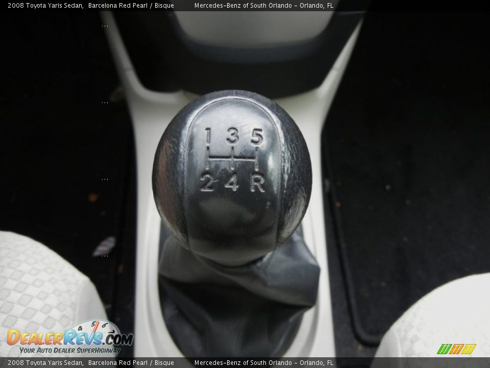 2008 Toyota Yaris Sedan Shifter Photo #22