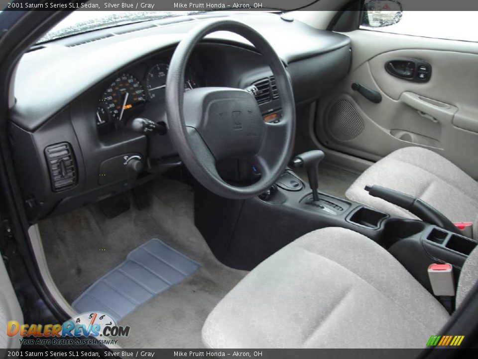 Gray Interior - 2001 Saturn S Series SL1 Sedan Photo #20