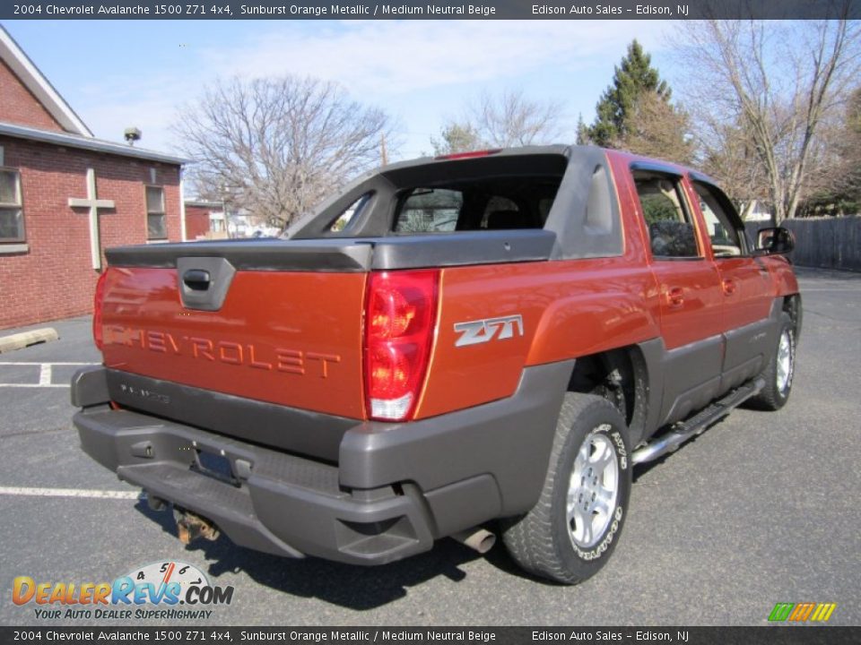 2004 Chevrolet Avalanche 1500 Z71 4x4 Sunburst Orange Metallic / Medium Neutral Beige Photo #7