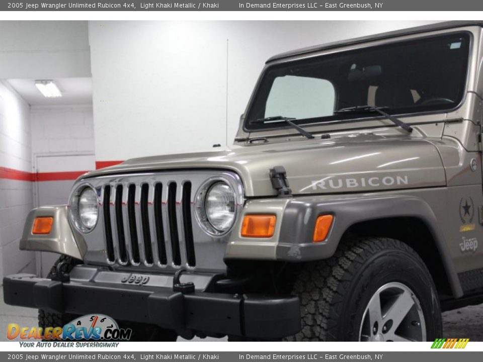2005 Jeep Wrangler Unlimited Rubicon 4x4 Light Khaki Metallic / Khaki Photo #15