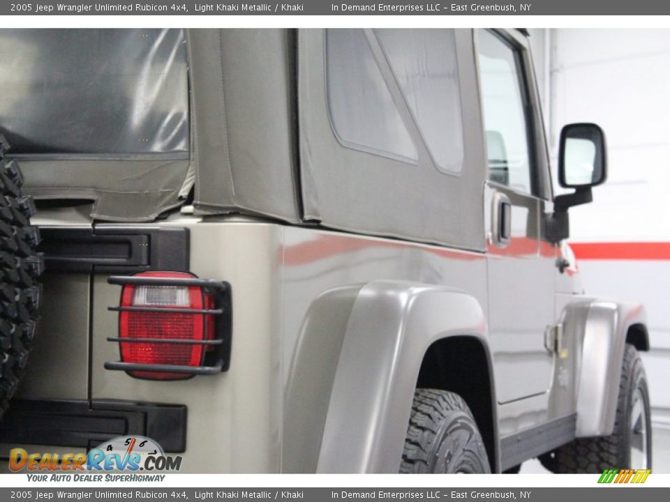2005 Jeep Wrangler Unlimited Rubicon 4x4 Light Khaki Metallic / Khaki Photo #30