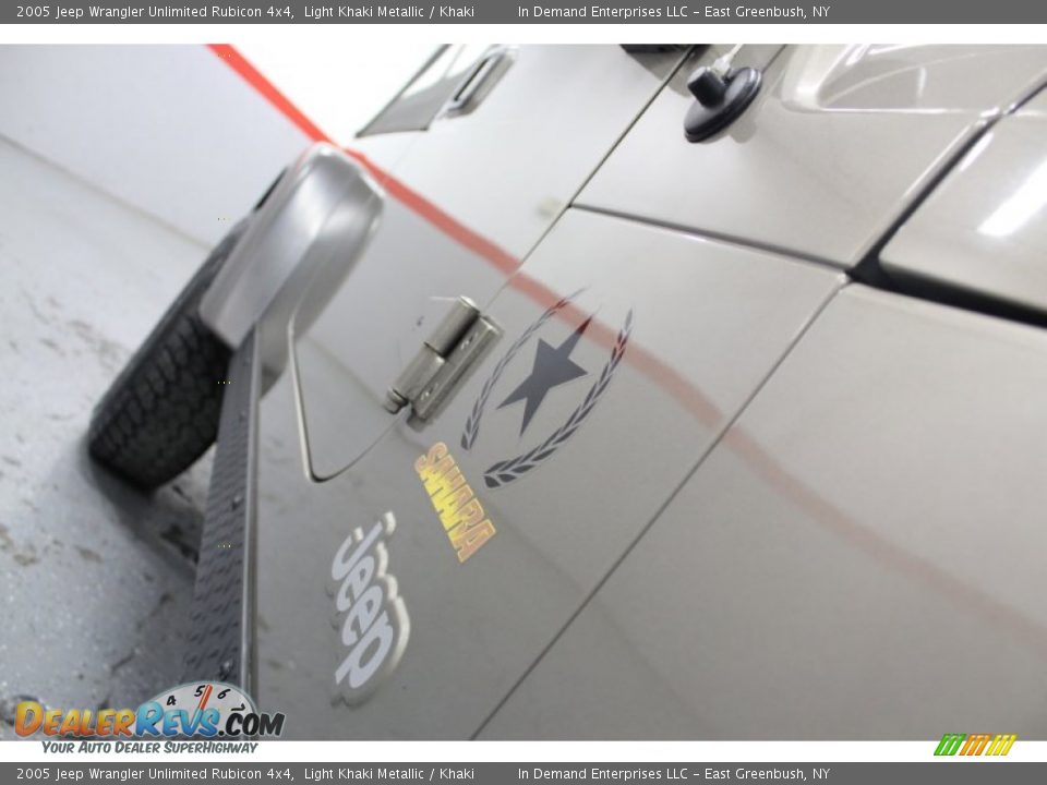 2005 Jeep Wrangler Unlimited Rubicon 4x4 Light Khaki Metallic / Khaki Photo #35